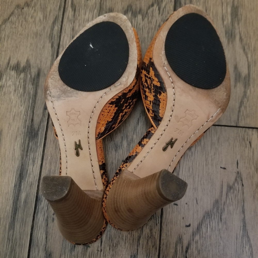 J Vincent Snake Skin Mules Size 6.5 - Picture 9 of 12